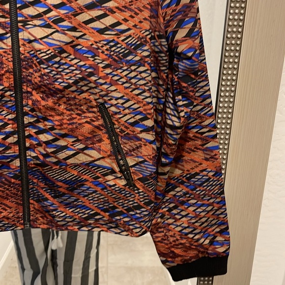 Color bomber jacket size large - Picture 4 of 7